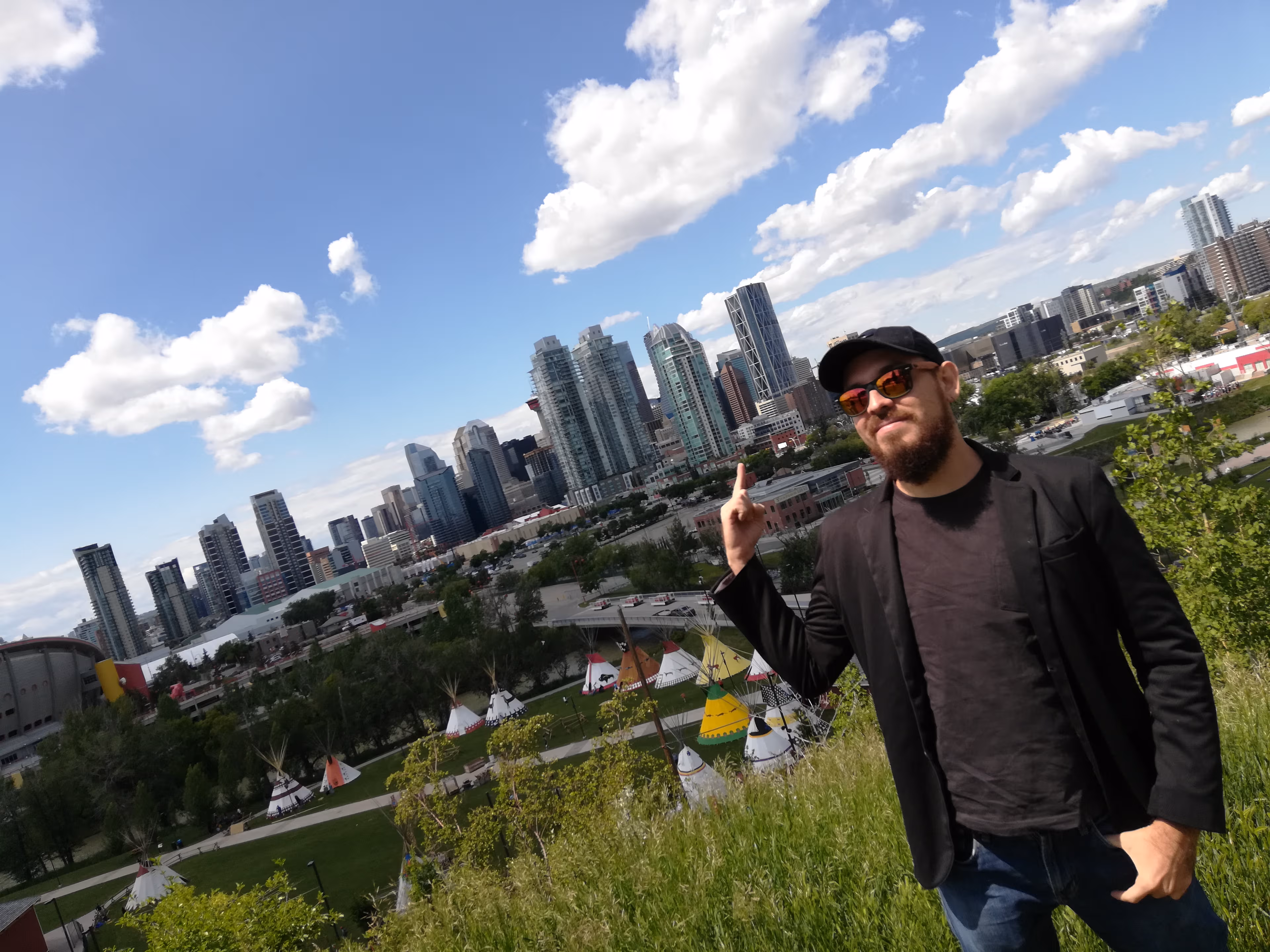 canada_tour_2019_calgary_city_view canada_tour_2019_calgary_city_view.avif