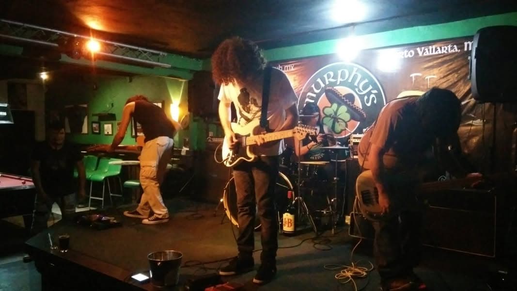 463661458_8457937647576327_4446557585109018156_n_816329665070535 community