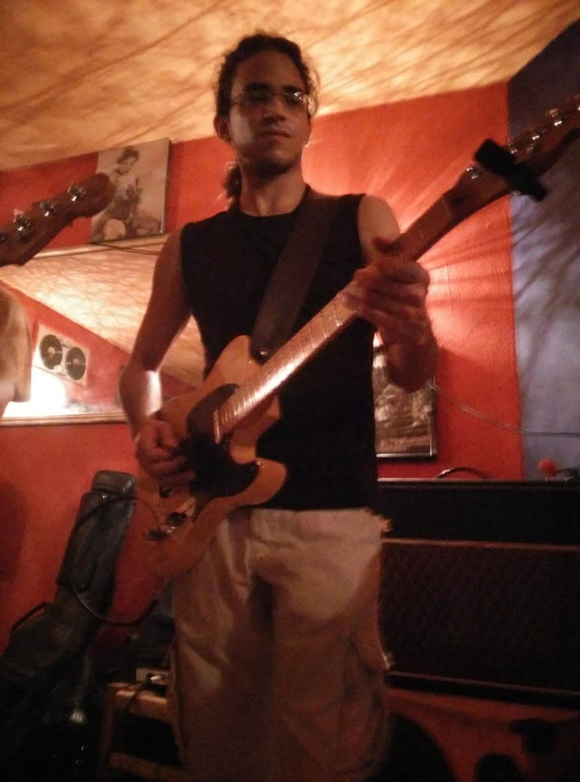 463668761_8457940664242692_3835972826213219208_n_816331528403682 community