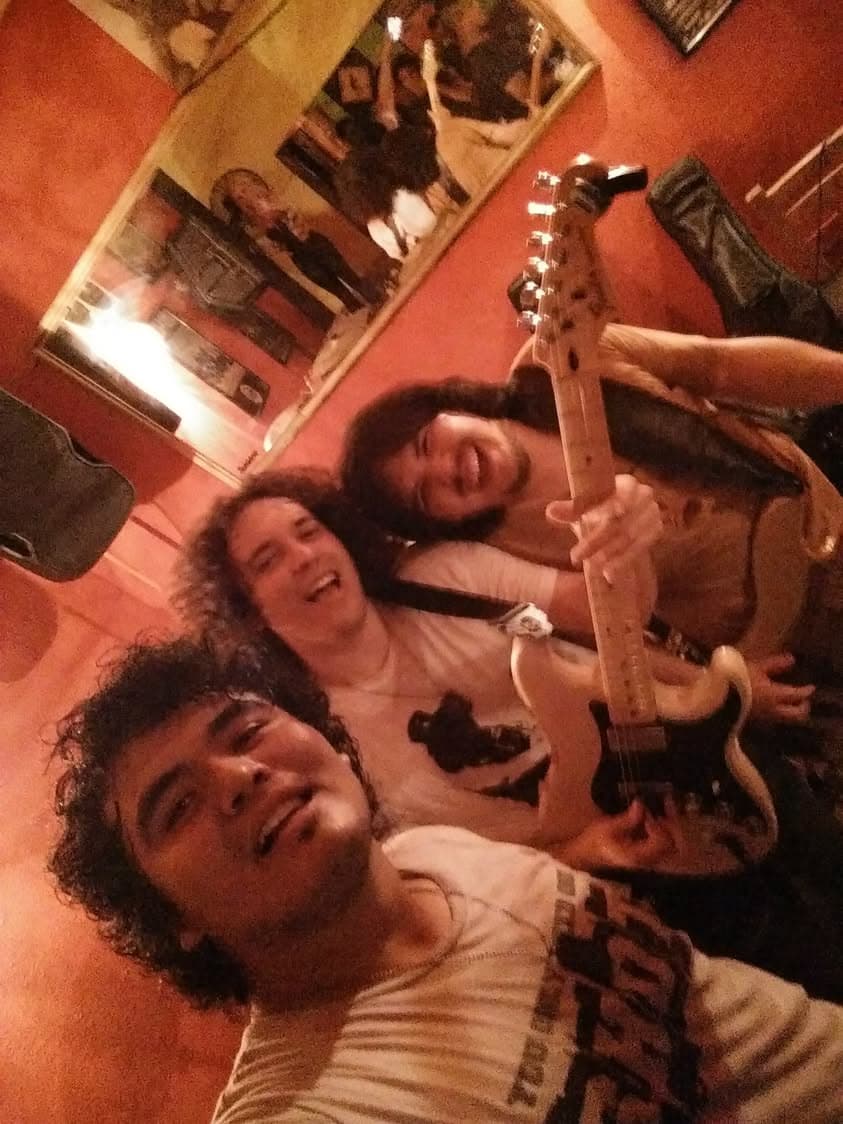 463840553_8457941000909325_2024588547787474098_n_816332148403620 community