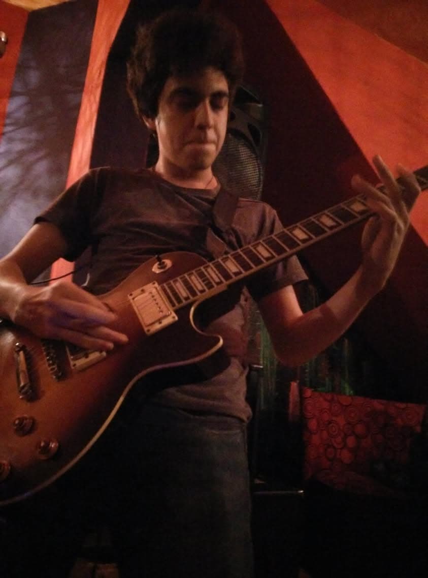 463971198_8457940230909402_9179813728124299736_n_816331441737024 community