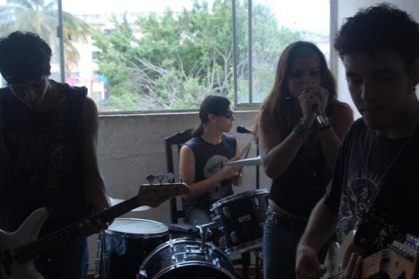 495539543_9681114875258592_4818064267683921380_n_156547297715445 community