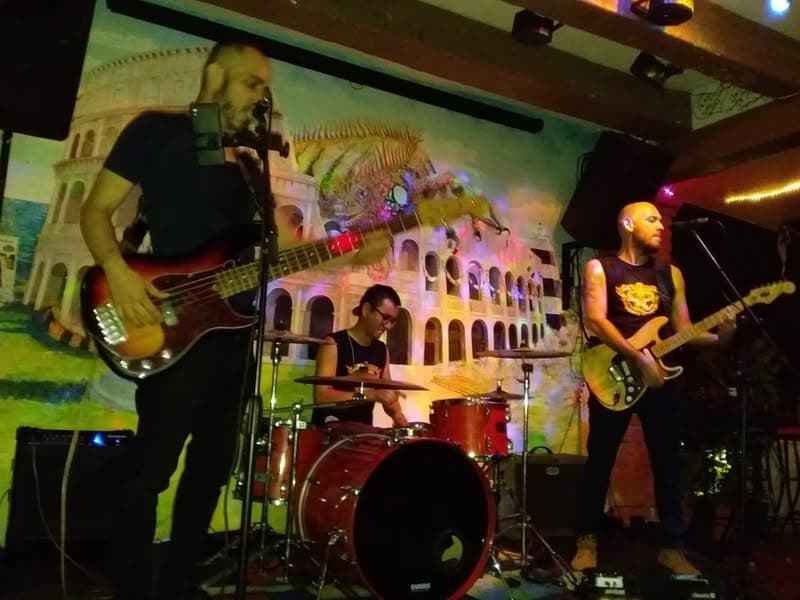 the_sunset_raiders_cafe_roma_old_laction_with_arturo_navarro_and_ricardo_hernandez community