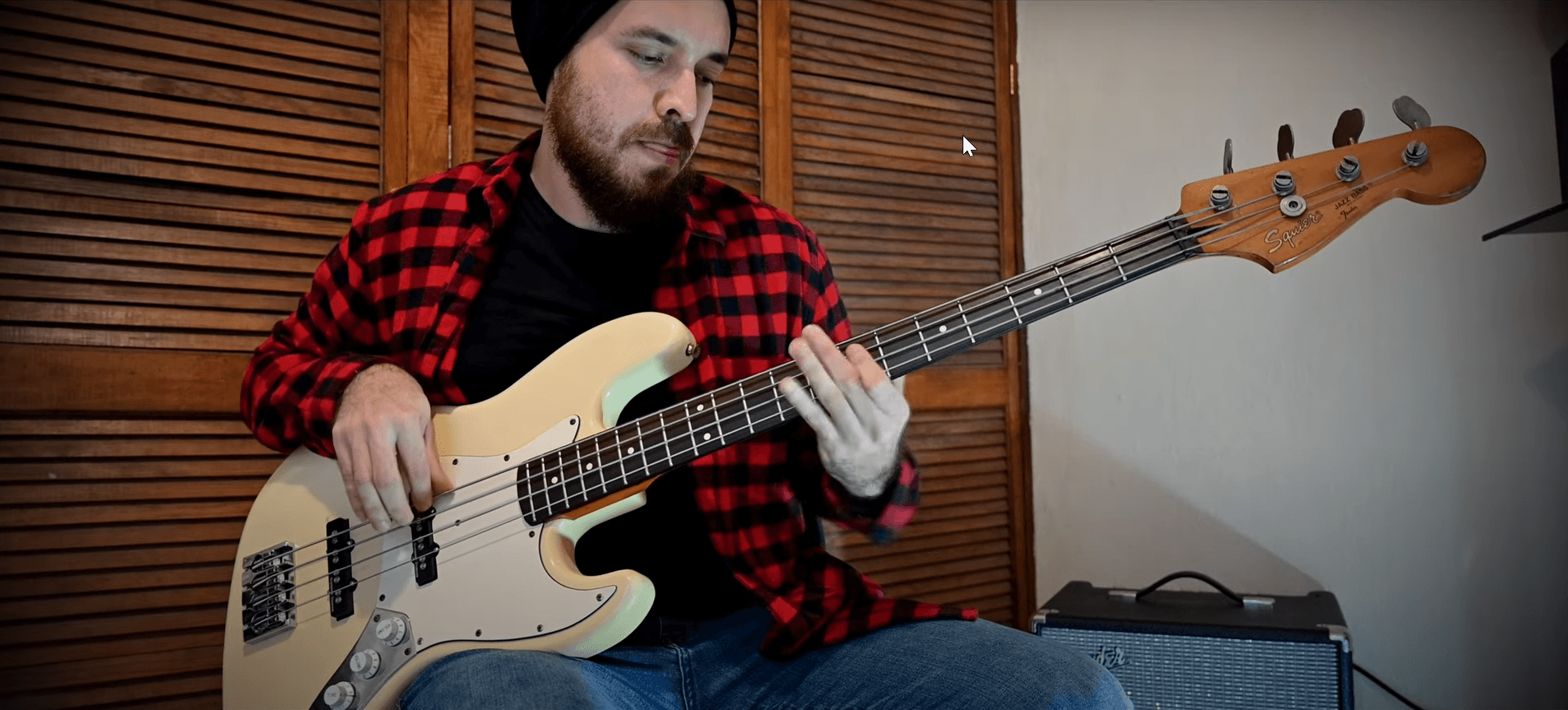 nightsyrc_playing_fender_bass_squier_jazz_hero_wide-1756542717833 gear