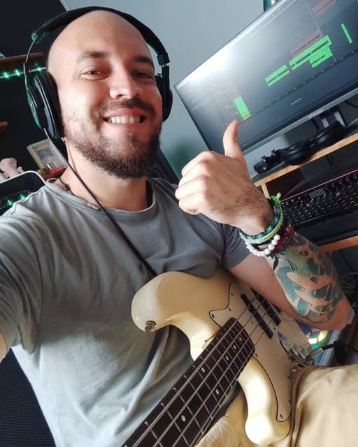 me_recording_bass_nightsyrc_home_studio nightsyrc_studios