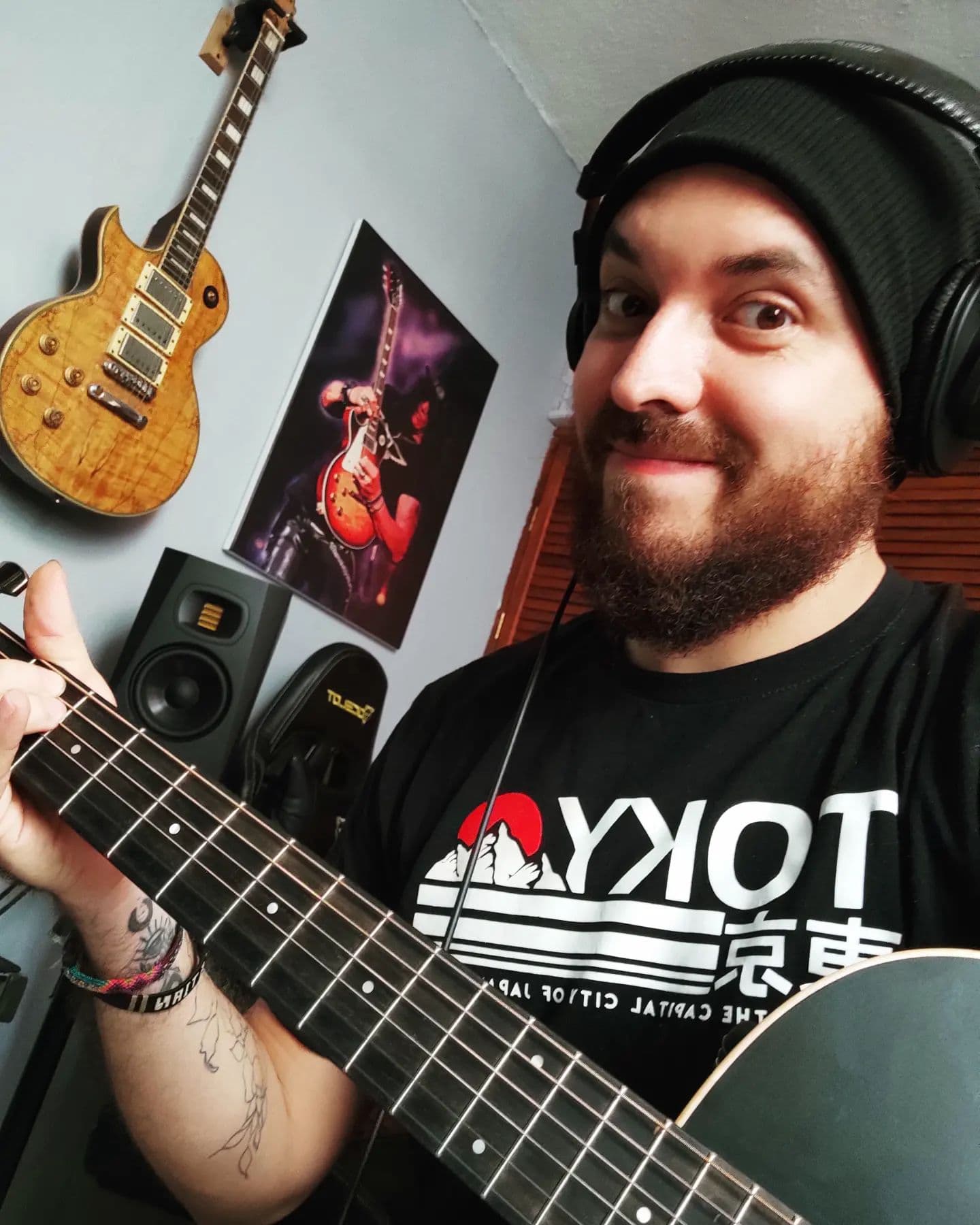 recording_acoustic_guitars_at_nightsyrc_studios nightsyrc_studios